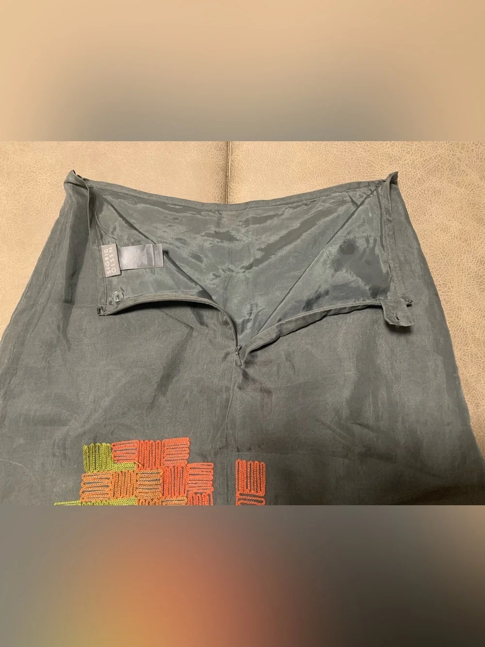 Vintage Sigrid Olsen Womens Gray Silk Geo Embroidered Skirt Size 4
